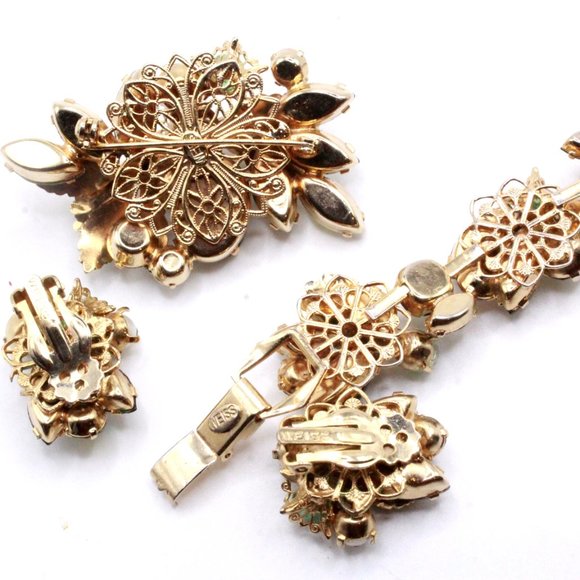 Weiss Signed AB Crystals Enamel Brooch Bracelet Earrings Parure Set - Picture 7 of 7